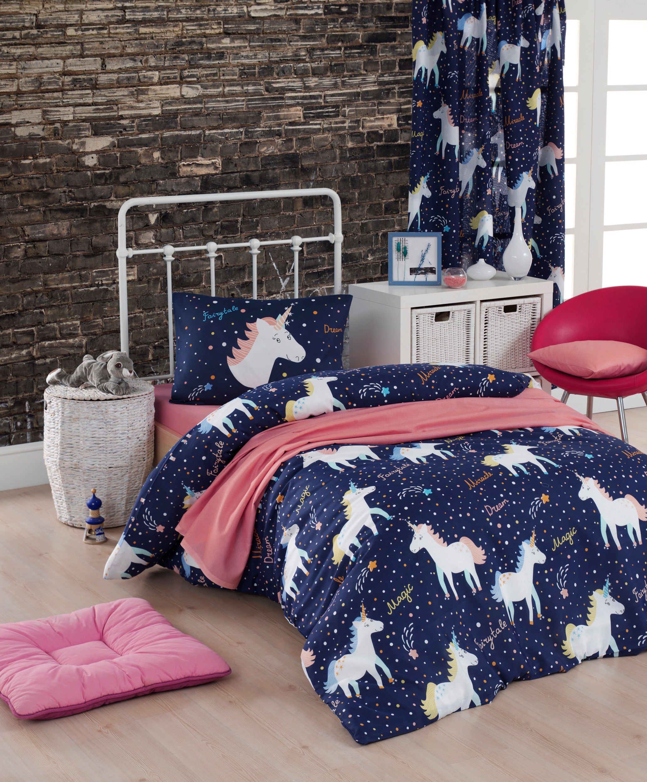 Lenjerie de pat din bumbac finet „Magic Unicorn”